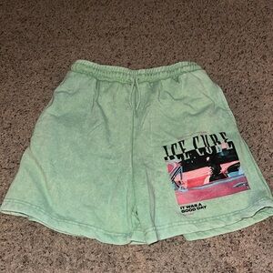 Ice Cube shorts